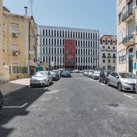 Sunny Terrace Apt, Close To Downtown! 2 Bedroom Flat Lisboa Εξωτερικό φωτογραφία