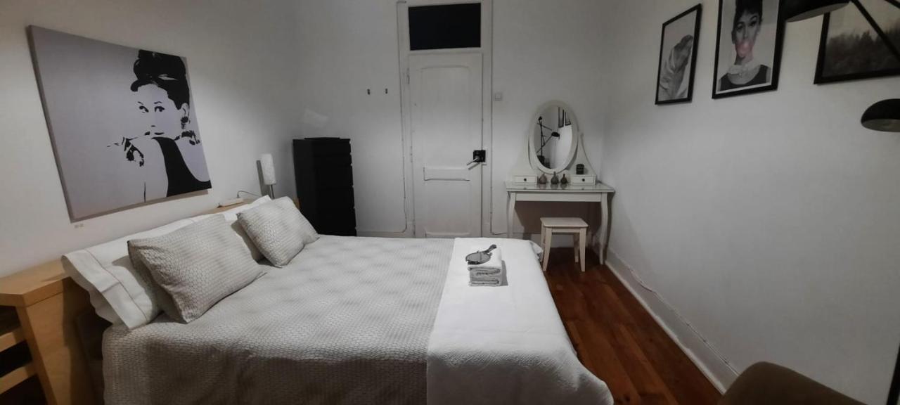 Sunny Terrace Apt, Close To Downtown! 2 Bedroom Flat Lisboa Εξωτερικό φωτογραφία