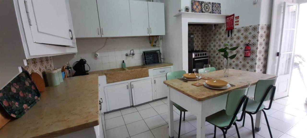 Sunny Terrace Apt, Close To Downtown! 2 Bedroom Flat Lisboa Εξωτερικό φωτογραφία
